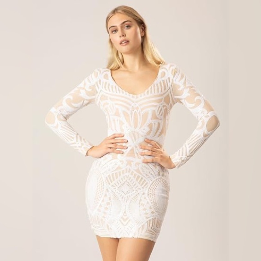 Chic White Patterned Long Sleeve Dress